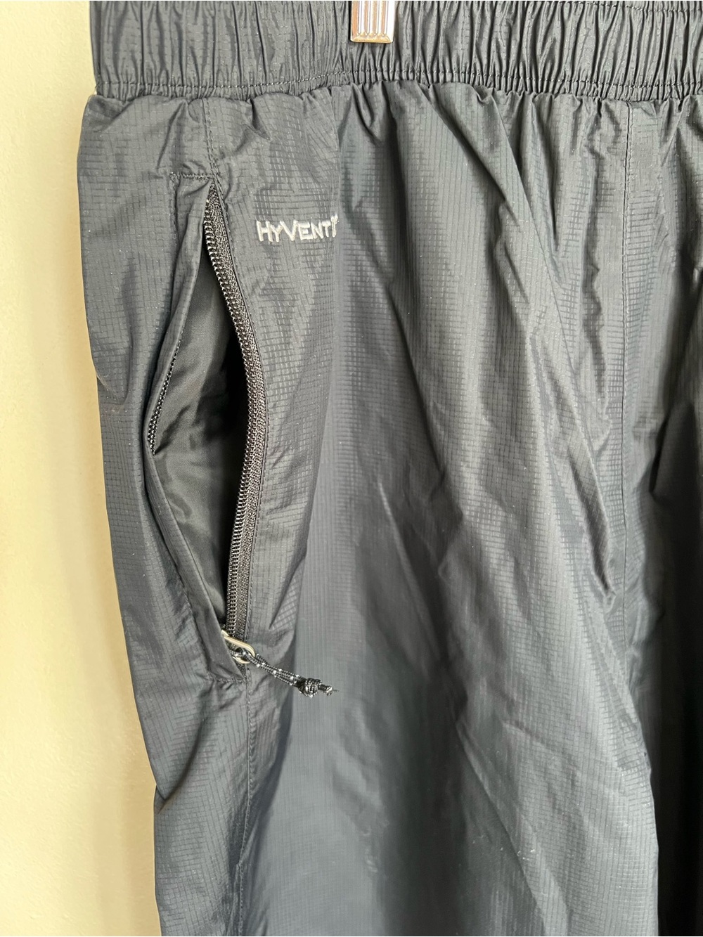 NWT The North Face women’s Black Lightweight Track Pants - Picture 3 of 13